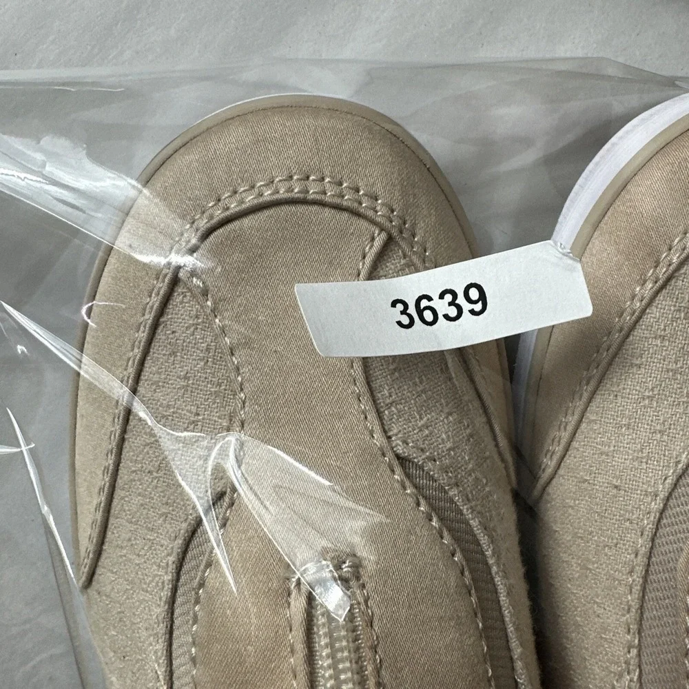 Grasshoppers Women's Size US 6 W - Ortholite Beige Zip Comfort Shoes EF52810